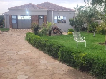 5 Bedroom House