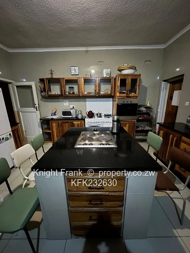 Vumba: Spacious 5-Bed House, Fireplace & Borehole on 2.02ha