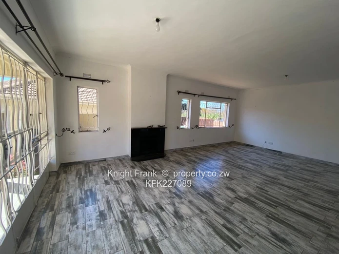 4-Bedroom Townhouse In Kamfinsa