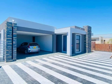 Charming 3-Bed Home in Arlington with Borehole Access
