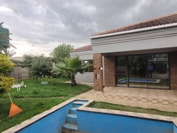 5 Bedroom House