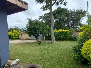 6 Bedroom House
